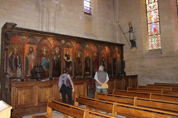 Stalles peintes de l’église Saint-Philibert à Charlieu-min