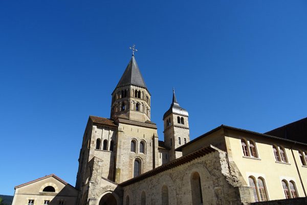 chemins de saint Jacques de Cluny au Puy en Velay Abbaye Cluny©DSL Veronique Givord (1)
